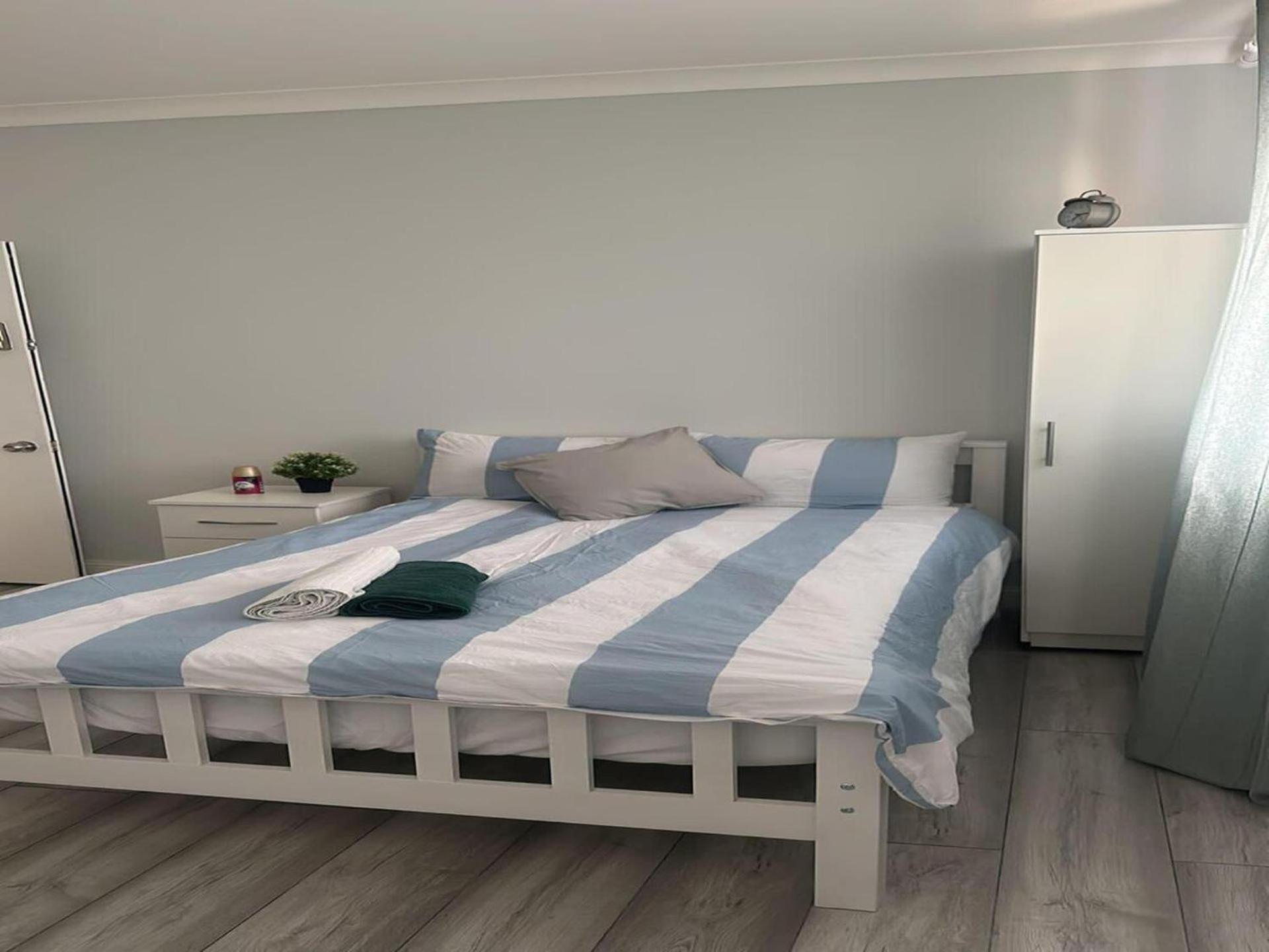 Captivating 1-bed In Londra